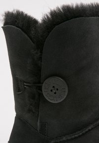 UGG Stivaletti - black