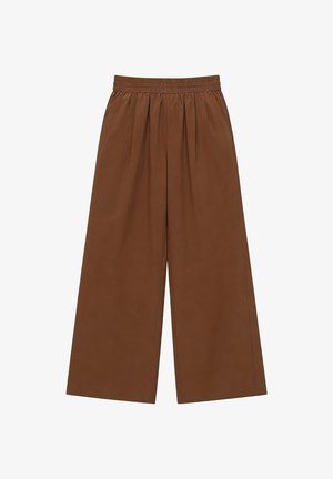 Braune Hosen mit weitem Bein, elastischem Bund und vorderen Falten, gefertigt aus glattem Stoff.