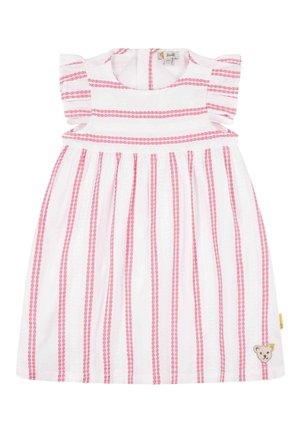 Vestido blanco con rayas rosas, mangas cortas con vuelo, cintura fruncida y un pequeño bordado de un oso en el dobladillo. Textura de tela suave.