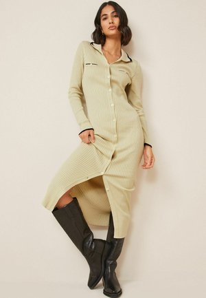 BUTTON THROUGH MIDI - Pleten aty - stone natural