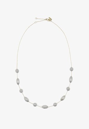 Delicata collana a catena d'oro con perle ovali e rotonde in argento testurizzato alternate, distribuite uniformemente lungo tutta la lunghezza.