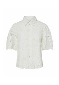 Hvit bluse i blonde med korte puff-ermer, kragehals og knappefront. Har intrikate blomster mønstre og bølget kant.