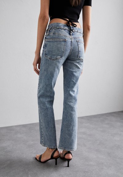 Maje PARFAITEYE - Straight leg -farkut - bleu