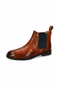 Bottines Chelsea en cuir marron avec une texture crocodile, panneaux latéraux élastiques en bleu foncé et une languette pour un enfilage facile.