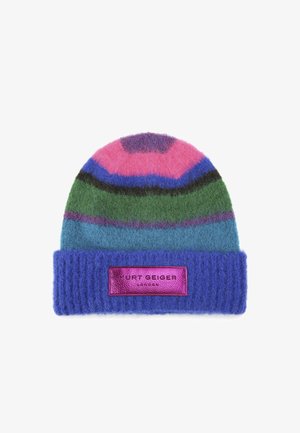 Cappello di maglia con strisce orizzontali vivaci in rosa, verde, blu e nero. Presenta un bordo blu testurizzato e un'etichetta metallica rosa.