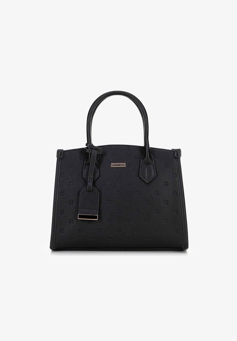 Borsa a mano in pelle nera con motivo floreale in rilievo, manici superiori doppi e un'etichetta rimovibile. Texture liscia e design strutturato.