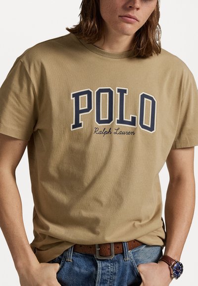 Polo Ralph Lauren CUSTOM SLIM FIT LOGO JERSEY T-SHIRT - Majica kratkih rukava s printom - beige