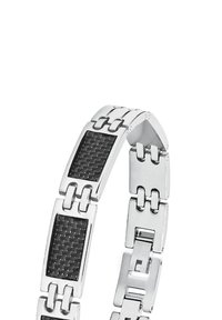 Pulsera de metal plateado con inserciones texturizadas negras, eslabones rectangulares y un acabado pulido. Bordes planos y diseño de cierre suave.
