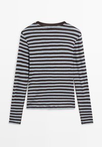 Brown and light blue striped long-sleeve shirt with a round neckline. Soft fabric, straight cut, side slits at the hem.