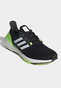 adidas Performance ULTRABOOST 22 czarny