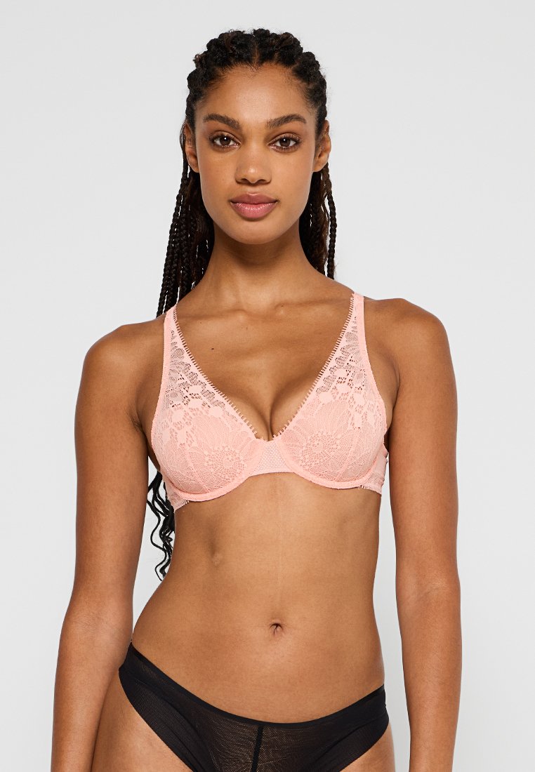 Chantelle Triangel BH roze Chantelle Triangel BH roze