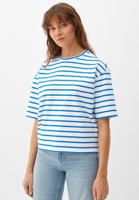 s.Oliver MIT STREIFEN - T-Shirt print - royalblau