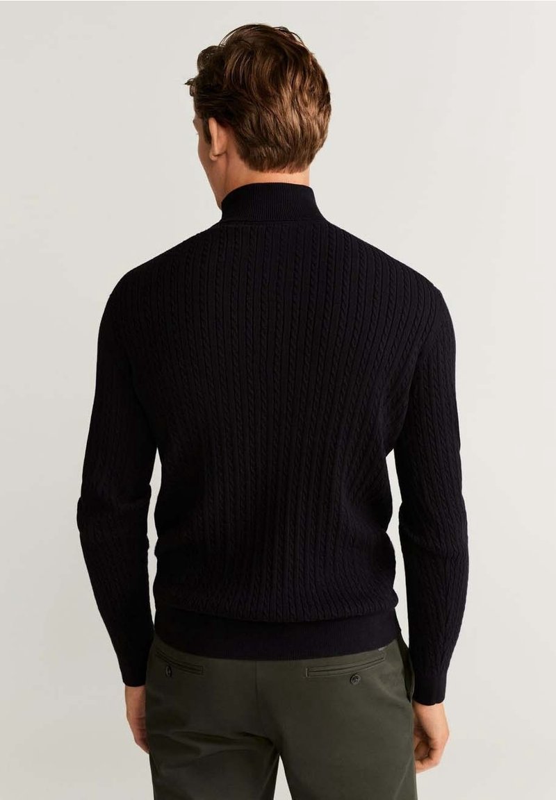 Mango Pullover - black