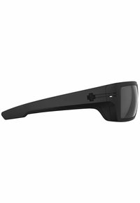 Czarne okulary przeciwsłoneczne o smukłym designie, szerokich soczewkach i matowym wykończeniu. Posiadają subtelny wzór w krzyż na zauszniku.