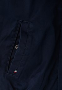 Tommy Hilfiger - IVY JACKET UNISEX - Chaqueta fina - dark night navy Imagen en miniatura 1