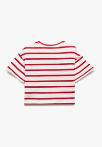 Rood en wit gestreepte T-shirt met korte mouwen. Heeft een ronde halslijn en een cropped fit, gemaakt van zacht katoen met een gladde textuur.