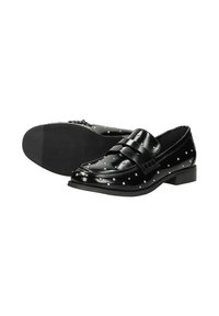 Zwarte gepatineerde leren loafers met een studdesign, een platte hak en een decoratieve band over de bovenkant voor extra detail.