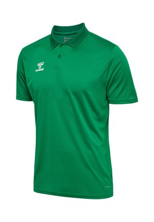 Camiseta polo verde de mangas cortas, con un cuello, dos botones y un logo en el lado izquierdo del pecho. Hecha de un tejido suave y ligero.