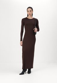 Gina Tricot SOFT TOUCH MAXI DRESS - Haljina od žerseja - java