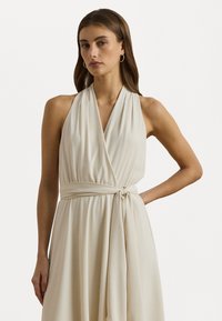 Lauren Ralph Lauren GEORGETTE HALTER COCKTAIL DRESS - Koktélruha / Partiruha - mascarpone cream