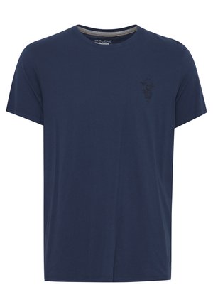 Camiseta de algodón azul marino con mangas cortas, cuello redondeado y un sutil detalle gráfico negro en el pecho. Diseño clásico y casual.