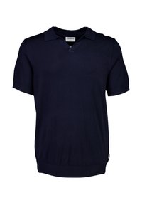 Marinblå kortärmad piké i en slät stickad kvalitet med v-ringad krage och ribbade ärmslut, med en diskret logotag vid fållen.