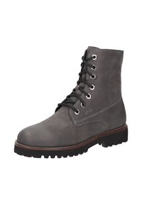 Grijze leren veterschoen tot de enkel met metalen oogjes, contrasterende zool, ronde neus en gestructureerde afwerking. Voorzien van een stevige profiel voor grip.