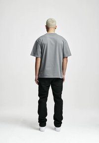 2Y Studios OVERSIZE  - Jednoduché tričko - washed grey