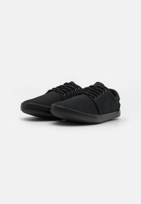 Pier One Sapatilhas - black