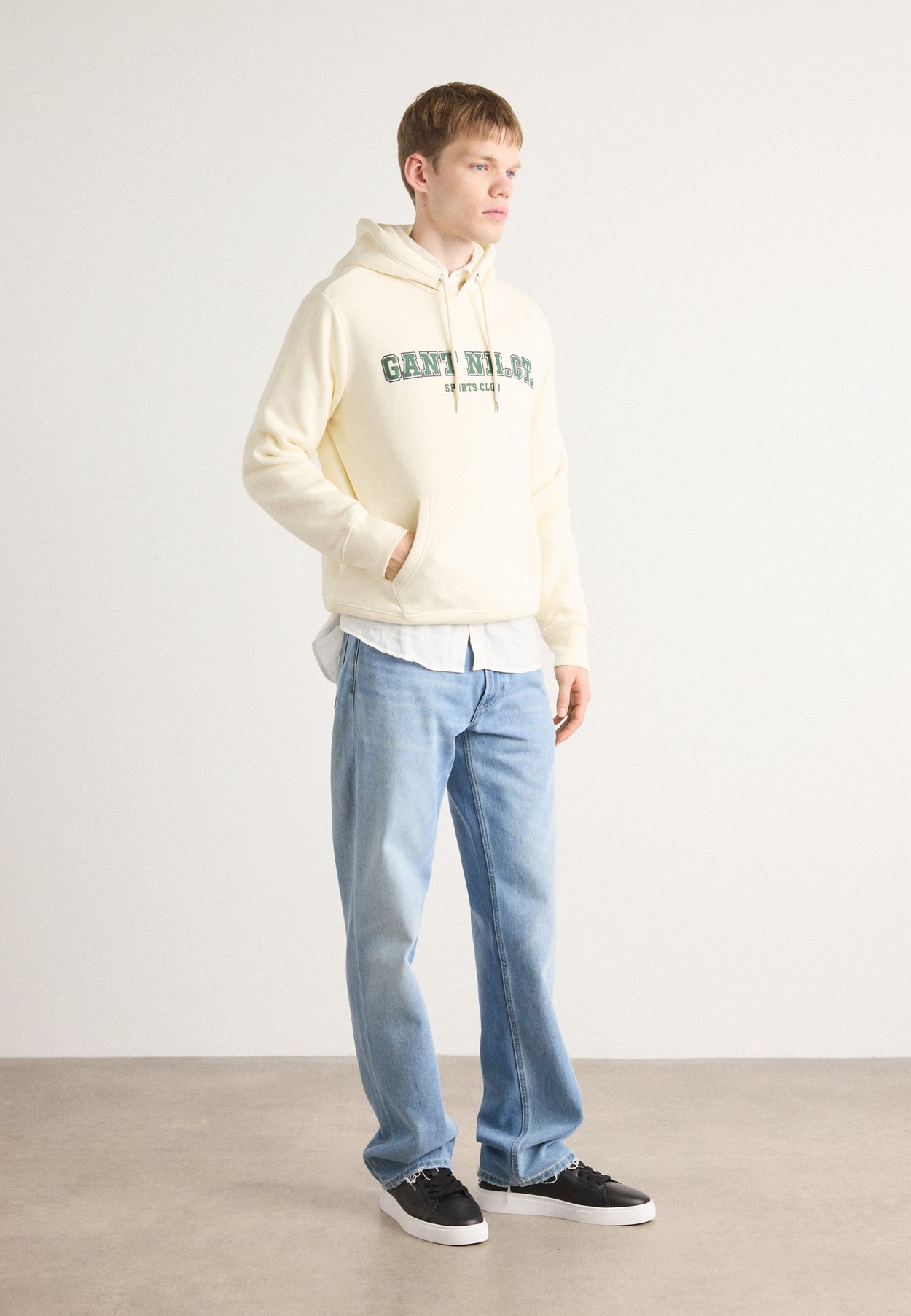 GRAPHIC HOODIE