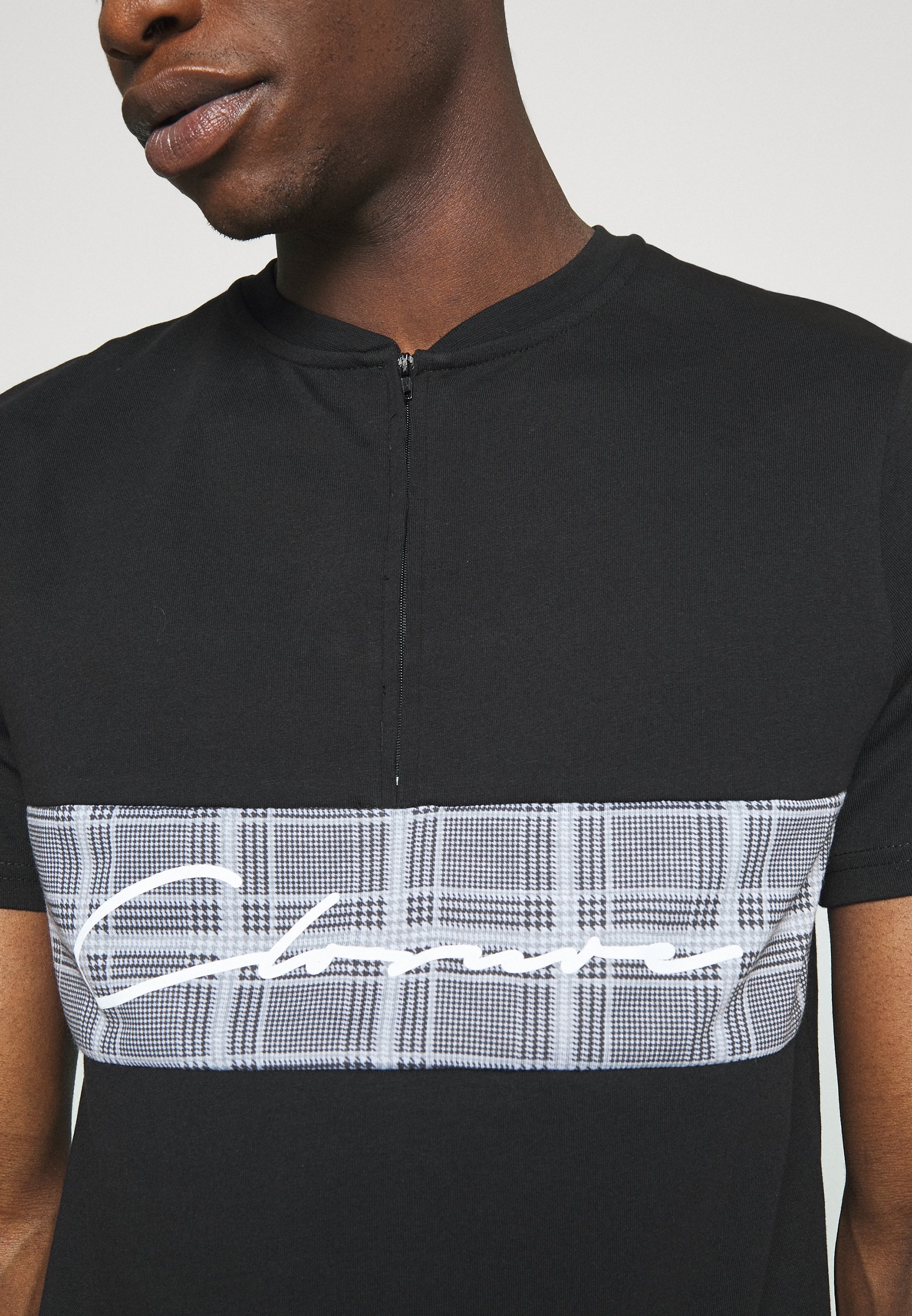 CLOSURE London BAND ZIP CHECKED TEE T shirts med print CLOSURE London BAND ZIP CHECKED TEE - T-shirts med print - black