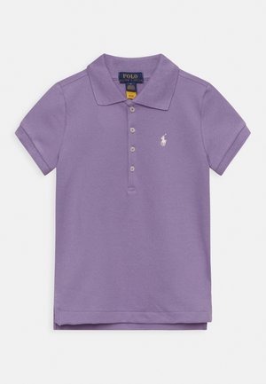 Lila kurzärmeliges Poloshirt mit Kragen, vier Knöpfen und weißem Polo Ralph Lauren-Logo auf der linken Brust, bestickt.