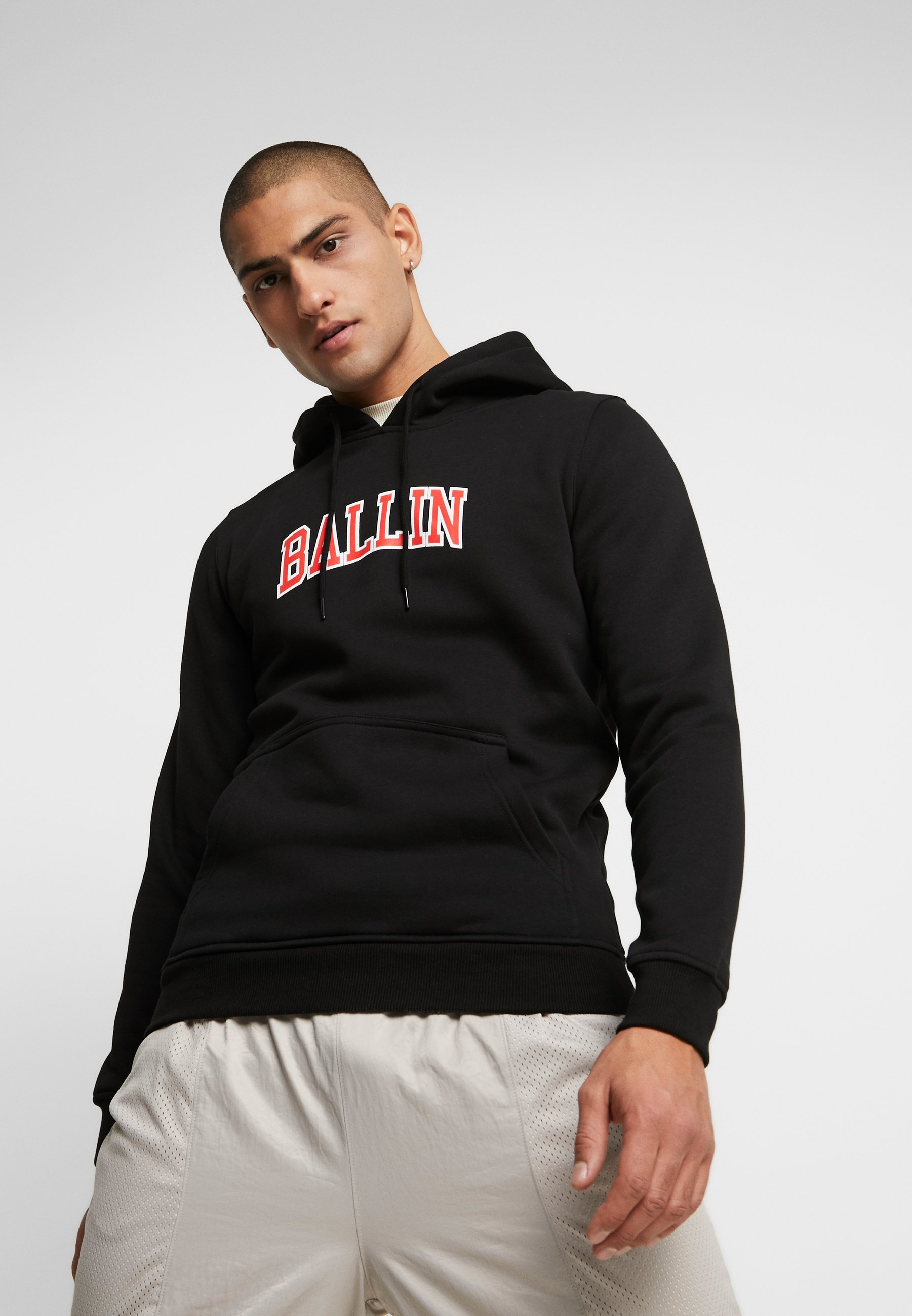 Mister Tee BALLIN STATEMENT HOODY Hoodie blackZwart Mister Tee BALLIN Hoodie blackZwart Zalando.nl