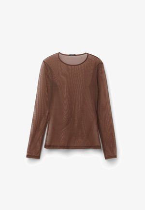 Haut en maille marron à manches longues avec un col rond. Tissu léger et semi-transparent avec une texture lisse et des bords finis.