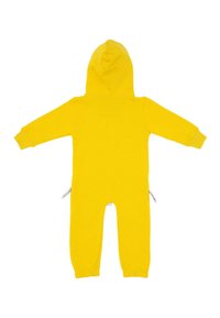 Gelber Kapuzen-Jumpsuit mit langen Ärmeln, elastischen Bündchen und einem Reißverschlussdetail an der Seite. Weicher Stoff mit einer glatten Textur.