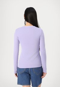 GAP ESSENTIAL - Longsleeve - warm violet