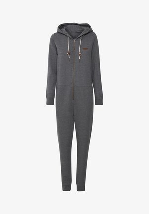 Pilkas pūkuotas kombinezonas su užtrauktuku priekyje, kapišonu ir raišteliu. Ilgos rankovės ir rankogaliai kulkšnims. Rudas logotipo akcentas krūtinėje.