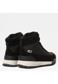 Höga svarta och grå sneakers med en fläckig vit sula, tillverkade av mocka och mesh, som har en logopatch och texturerade detaljer.