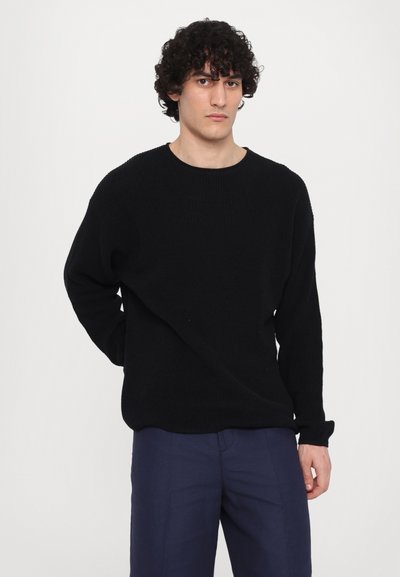 Filippa K RELAXED SWEATER - Džemper - black