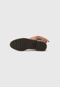 Tamaris Stiefel - muscat
