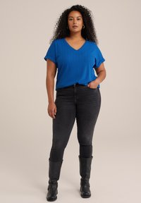 WE Fashion CURVE - Jednoduché tričko - blue