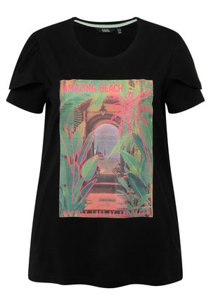 Czarna bawełniana koszulka z krótkimi puffami, z kolorową grafiką w tematyce plażowej, przedstawiającą liście palmowe i tekst w żywych kolorach.