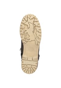 Bota negra con parte superior de cuero texturizado, cremallera lateral y una suela de goma de color claro con un diseño de unicornio y la marca "MUSTANG."