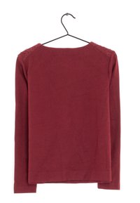 Maroonfarbenes Langarmshirt mit Spitzenakzenten an den Schultern, aus weichem Material gefertigt. Verfügt über einen Rundhalsausschnitt und eine glatte Textur.