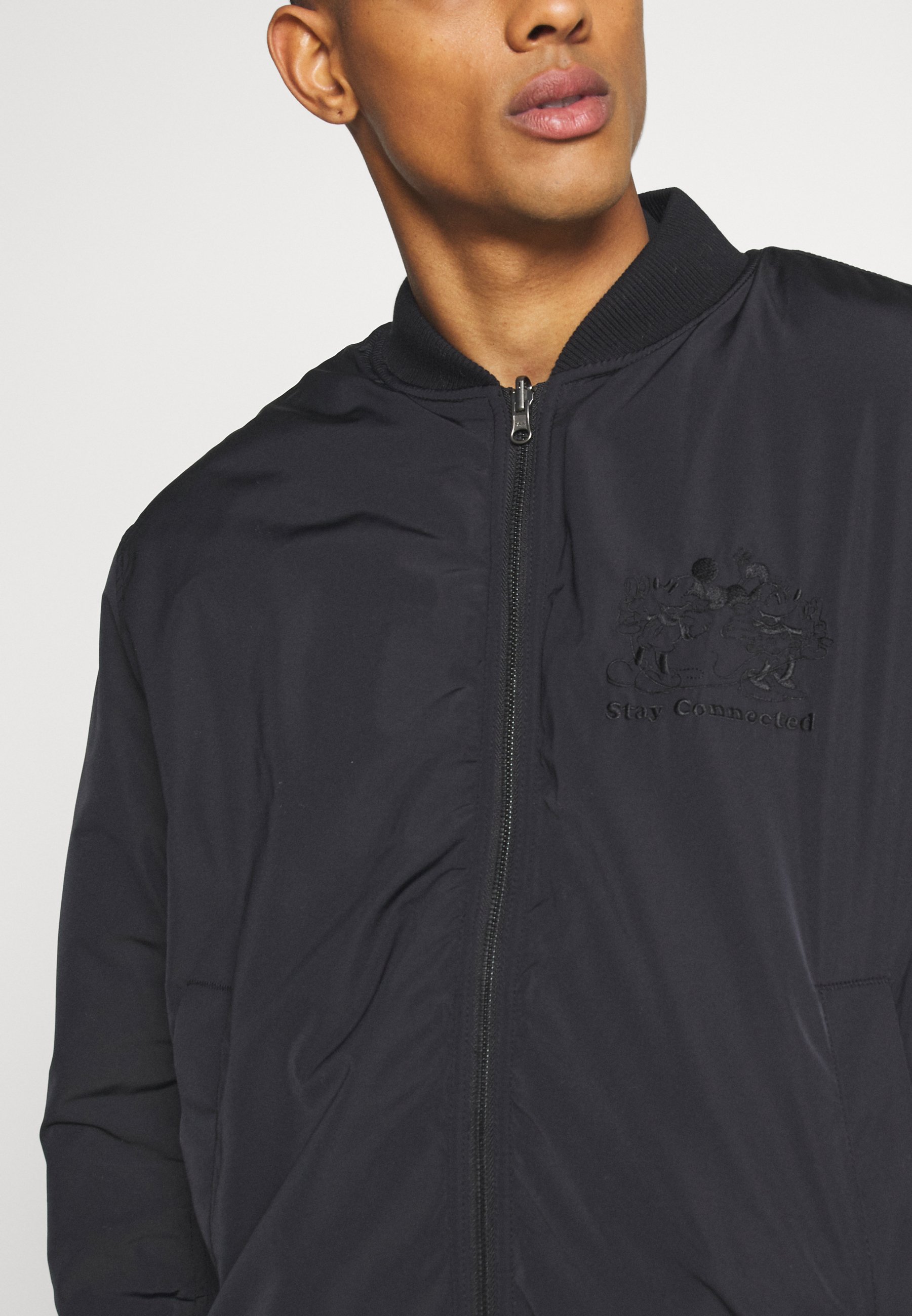 levi's bomber jacket black