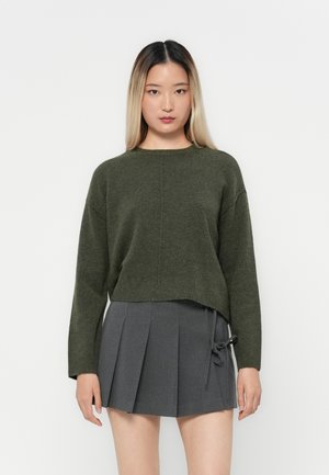 VMBESTI
 - Sweter