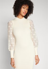 YAS YASDOTME DRESS  - Abito in maglia - birch