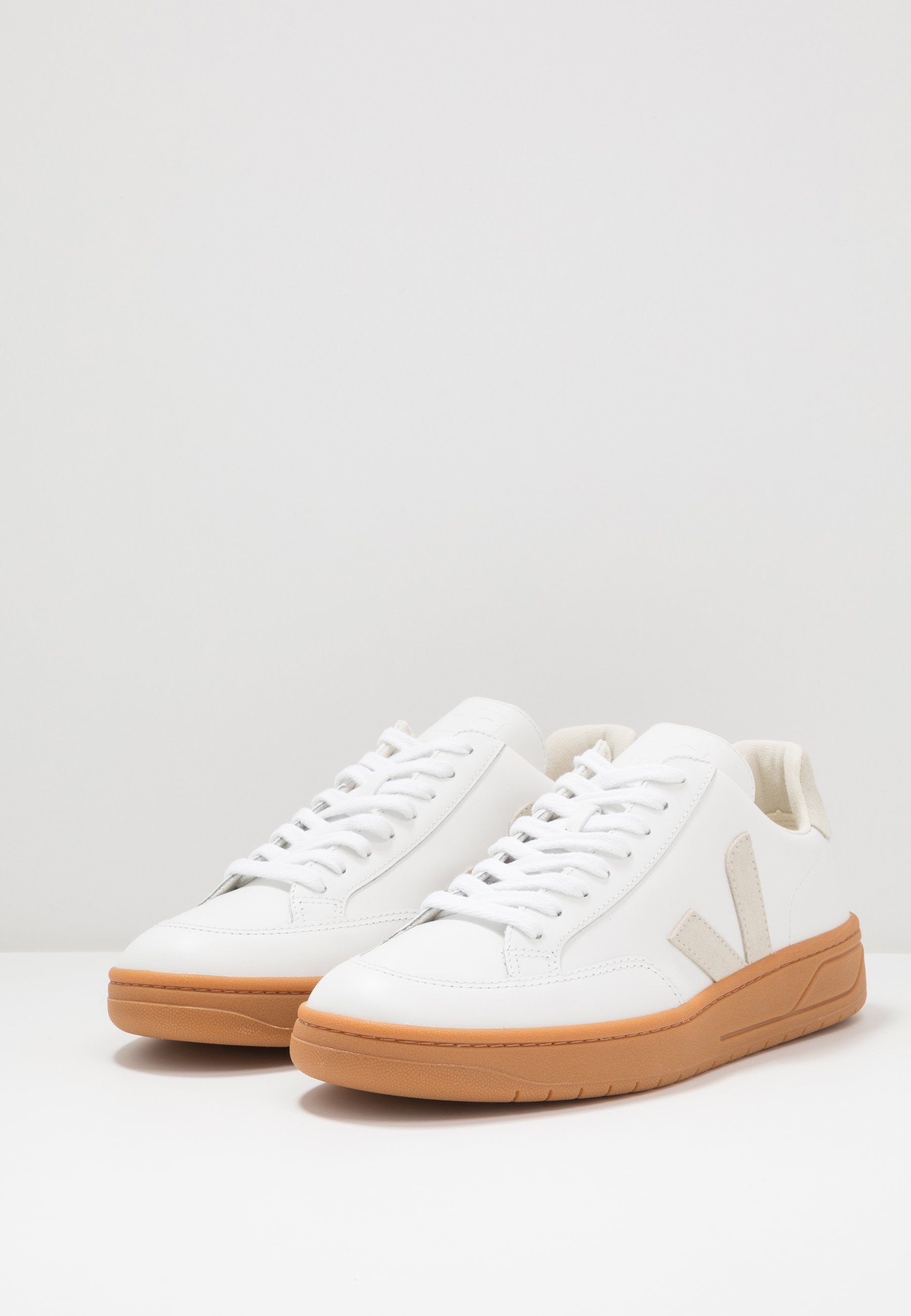 Veja V-12 - Joggesko - extra white/natural Veja V-12 - Joggesko - extra white/natural
