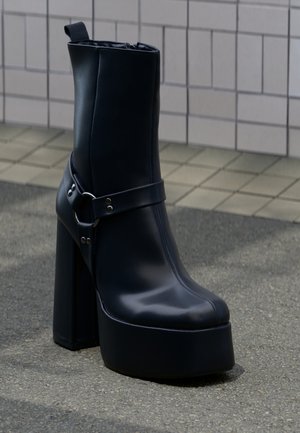 DAXAM PLATFORM BOOTS - Puszābaki ar platformu - black