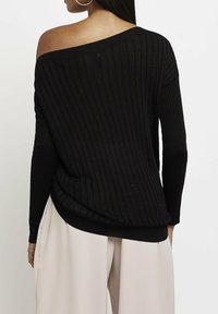 River Island Stickad tröja - black